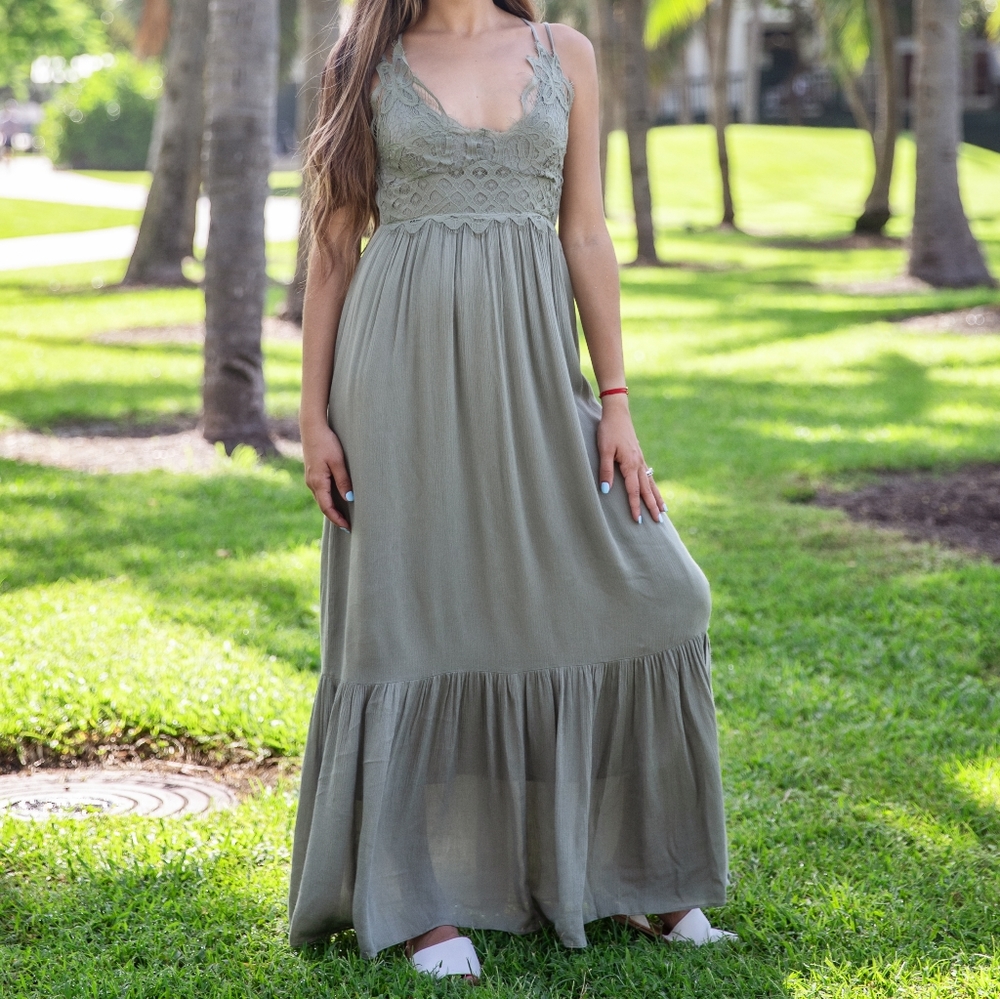 Gently Used Lush Linen-Like Lace Maxi Dress Size S